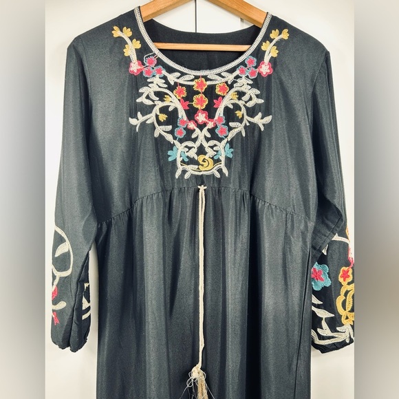 Black embroidered maxi dress, Medium, lightweight soft Flowy Boho Festival - Picture 2 of 12
